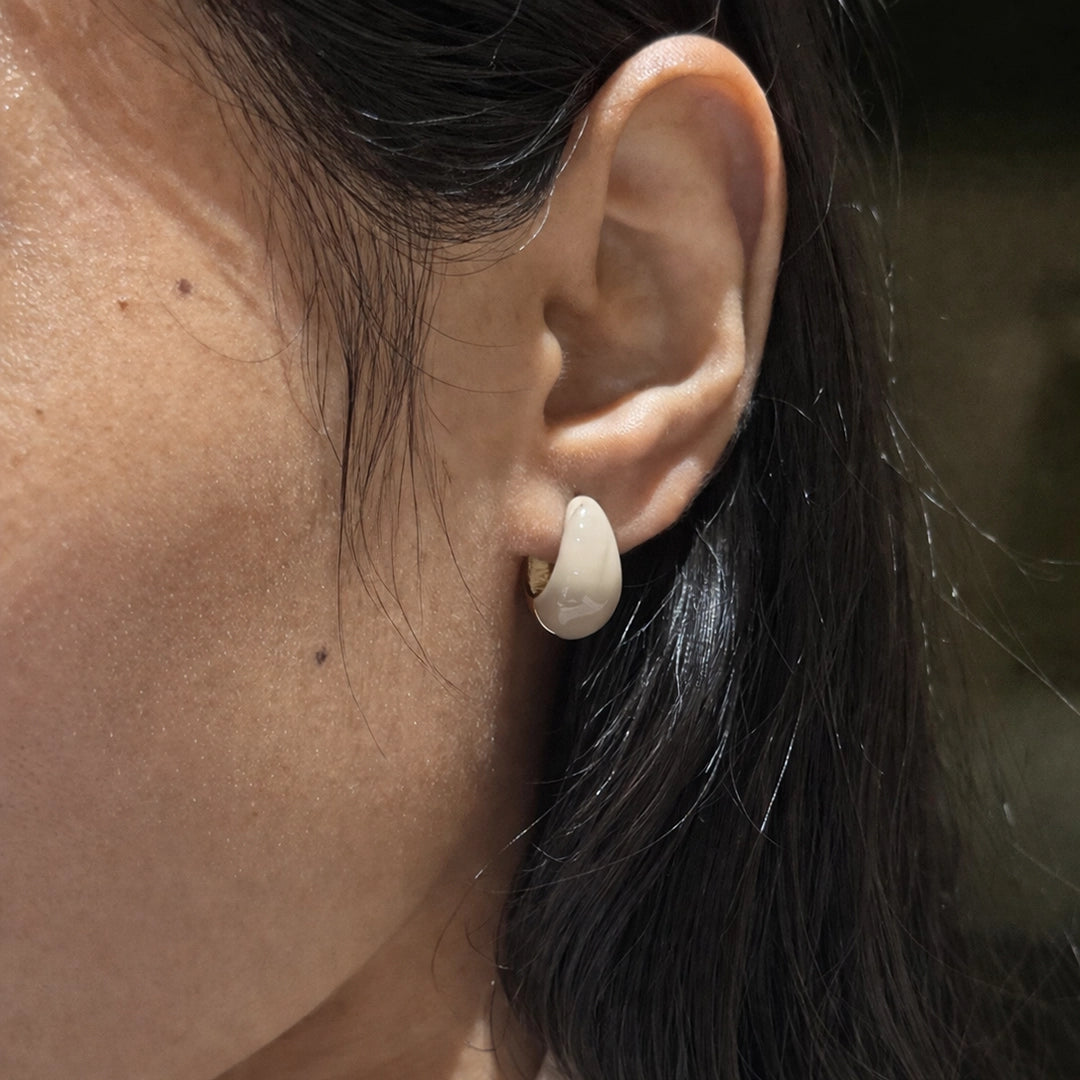Champagne Beige Half-Enamel Hoop Earrings