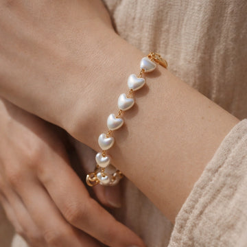 Golden Whisper Heart Pearl Bracelet