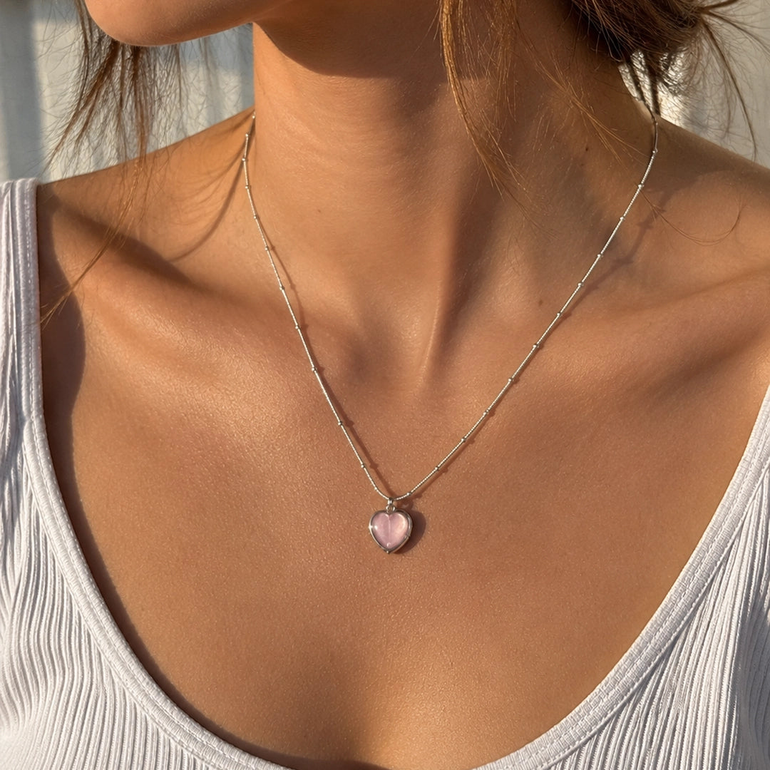 Silver Heart Glow Necklace